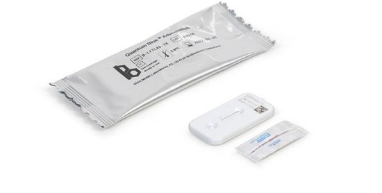 BÜHLMANNEK FM 205 ontziratzeko makina horizontal bat erosi du Quantum Blue® bere diagnostiko probak ontziratzeko