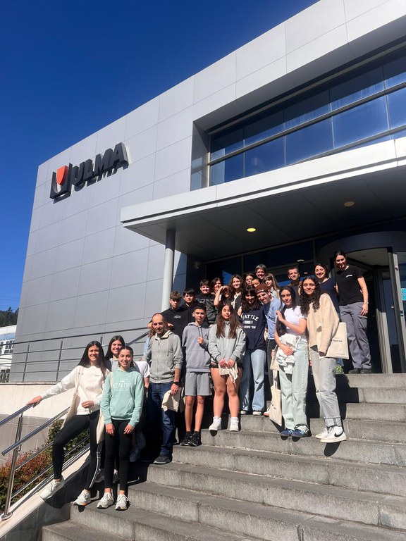 IPINTZA IKASTOLA.jpg IPINTZA IKASTOLA.jpg