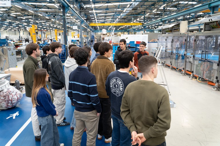 Teknun foto contenido.jpg Teknun foto contenido.jpg