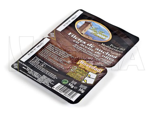 Antxoen bipacka oliba-oliotan ontziratzea film gogor termoformatuan Antxoen bipacka oliba-oliotan ontziratzea film gogor termoformatuan