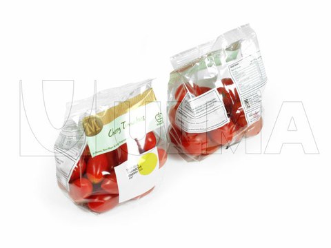 Cherry tomatea bertikalean ontziratzea, hondo egonkorrean eta BOPP filmean Cherry tomatea bertikalean ontziratzea, hondo egonkorrean eta BOPP filmean