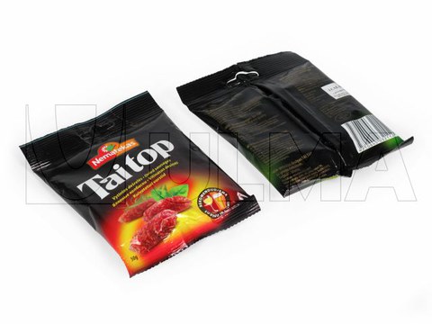 Saltxitxa txiki koktela bertikalean ontziratzea