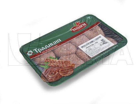 Hanburgesa txikiak erretilu termozigilatuan ontziratzea