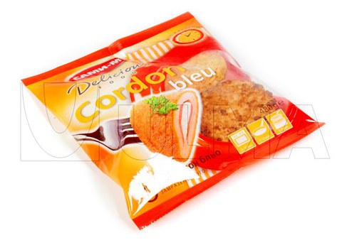 Oilasko xerrak eta hamburgesak film laminatuan ontziratzea